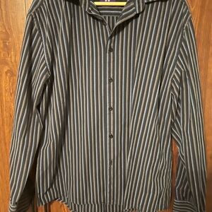 Long sleeve men’s shirt size L